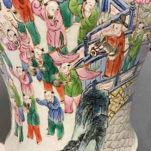 A pair of Chinese famille rose 'spring festival' vases and covers, 19th C. — photo 34