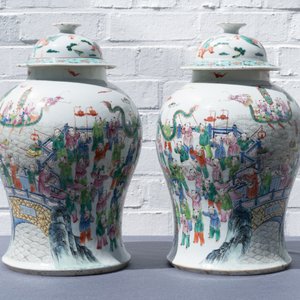 A pair of Chinese famille rose 'spring festival' vases and covers, 19th C. — photo 44
