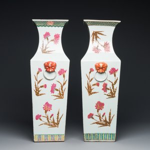 A pair of Chinese famille rose square vases with floral design, 19th C. — 照片 3