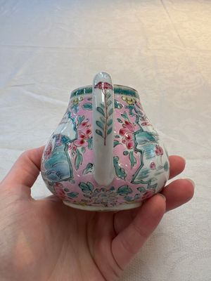 A pair of Chinese famille rose teapots and covers, Yongzheng — 照片 13