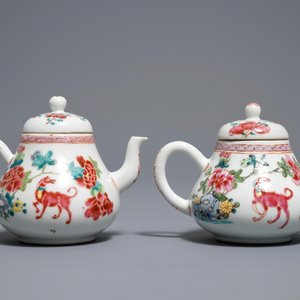 A pair of Chinese famille rose teapots with dogs, Yongzheng — 照片 4