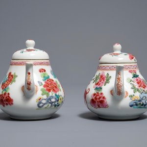 A pair of Chinese famille rose teapots with dogs, Yongzheng — 照片 3