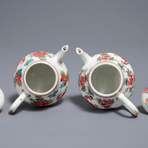 A pair of Chinese famille rose teapots with dogs, Yongzheng — 照片 6