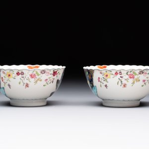 A pair of Chinese famille rose 'tobacco leaf' cups and saucers, Qianlong — 照片 6
