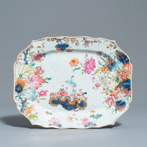 A pair of Chinese famille rose 'Tobacco leaf' dishes, Qianlong — photo 2