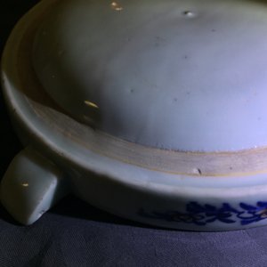 A pair of Chinese famille rose “Tobacco Leaf” rechaud dishes, Qianlong — 照片 8