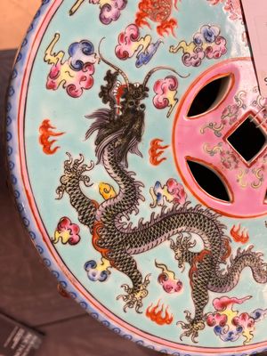 A pair of Chinese famille rose turquoise-ground 'dragon' garden seats, 20th C. — photo 13