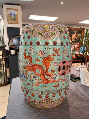 A pair of Chinese famille rose turquoise-ground 'dragon' garden seats, 20th C. — photo 10