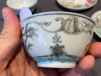 A pair of Chinese famille rose 'Valentine's doves' cups and saucers, Qianlong — 照片 15