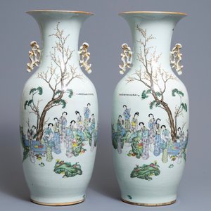 A pair of Chinese famille rose vases, 19/20th C. — 照片 1