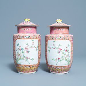 A pair of Chinese famille rose vases and covers, Hongxian mark, Republic — photo 3