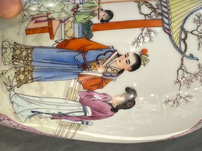 A pair of Chinese famille rose vases and two vases, Qianlong mark, 20th C. — photo 42