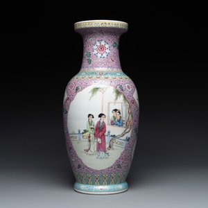 A pair of Chinese famille rose vases and two vases, Qianlong mark, 20th C. — photo 14