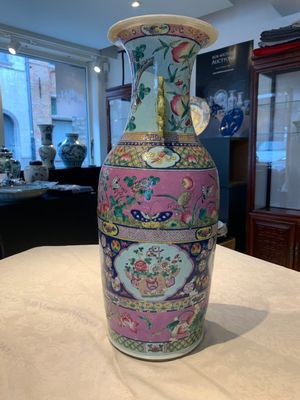 A pair of Chinese famille rose vases for the Straits or Peranakan market, 19th C. — foto 5