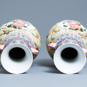 A pair of Chinese famille rose vases, Qianlong mark, Republic — 照片 7