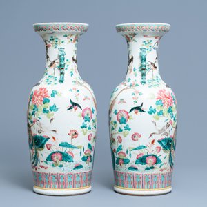A pair of Chinese famille rose vases with birds among blossoming branches, 19th C. — photo 2