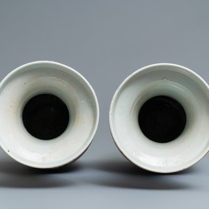 A pair of Chinese famille rose vases with birds among blossoms, 19th C. — 照片 5