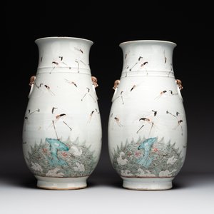 A pair of Chinese famille rose vases with cranes, 19th C. — foto 3