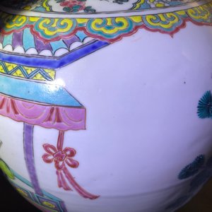 A pair of Chinese famille rose vases with figures in a garden, Yongzheng — photo 12