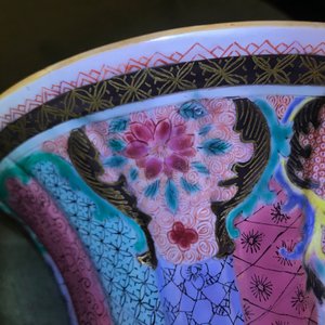 A pair of Chinese famille rose vases with ladies in a garden, Yongzheng — 照片 26