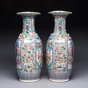 A pair of Chinese famille rose vases with narrative design, 19th C. — foto 3