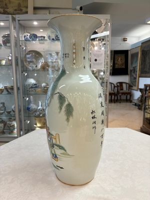 A pair of Chinese famille rose 'Wen Wang Fang Xian 文王訪賢' vases, signed Song Lin Ge 松林閣, 19/20th C. — photo 2