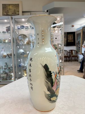 A pair of Chinese famille rose 'Wen Wang Fang Xian 文王訪賢' vases, signed Song Lin Ge 松林閣, 19/20th C. — photo 4