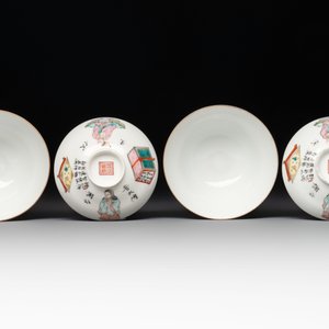 A pair of Chinese famille rose 'Wu Shuang Pu' covered cups and saucers, Tongzhi mark, 19/20th C. — foto 8