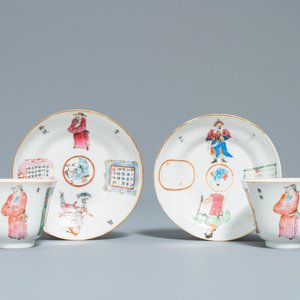 A pair of Chinese famille rose 'Wu Shuang Pu' cups and saucers, 19th C. — 照片 1