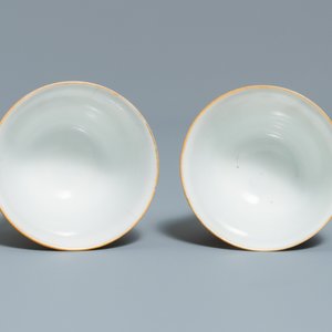 A pair of Chinese famille rose 'Wu Shuang Pu' cups and saucers, 19th C. — 照片 8