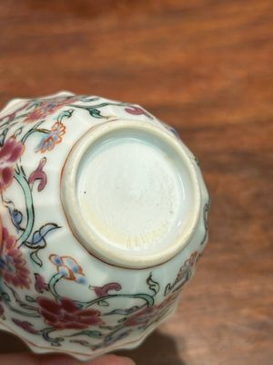A pair of Chinese famille rose 'Xi Xiang Ji' cups and saucers, Yongzheng — 照片 8