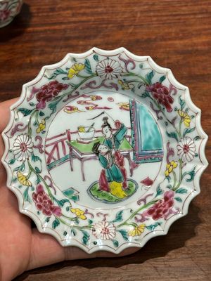 A pair of Chinese famille rose 'Xi Xiang Ji' cups and saucers, Yongzheng — 照片 9