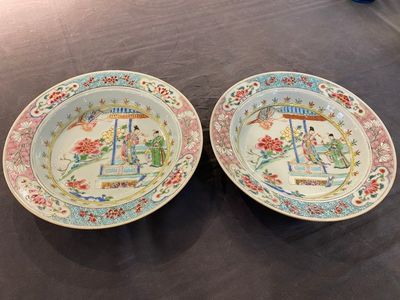 A pair of Chinese famille rose 'Xi Xiang Ji' plates, Yongzheng — 照片 18