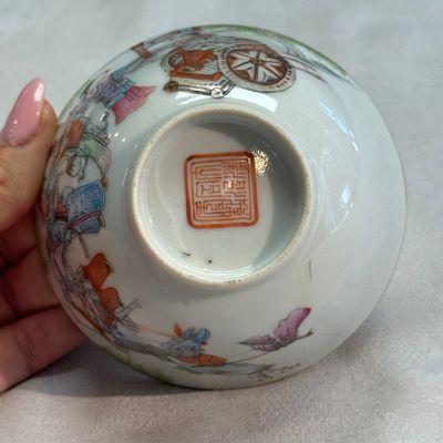 A pair of Chinese famille rose 'Xi Xiang Ji' tea bowls — photo 20