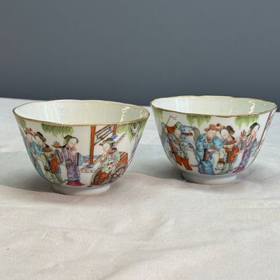 A pair of Chinese famille rose 'Xi Xiang Ji' tea bowls — photo 1