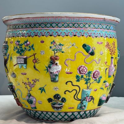 A pair of Chinese famille rose yellow-ground 'Antiquities' fish bowls with applied relief design — photo 6