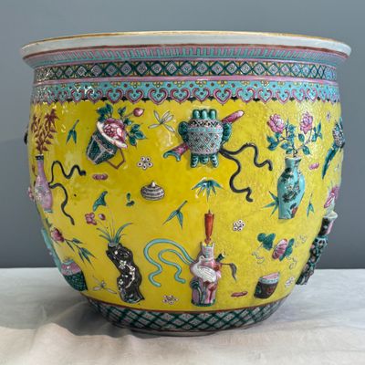 A pair of Chinese famille rose yellow-ground 'Antiquities' fish bowls with applied relief design — photo 27