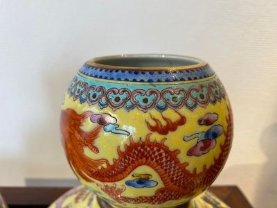 A pair of Chinese famille rose yellow-ground 'dragon' vases, Qianlong mark, 20th C. — 照片 5