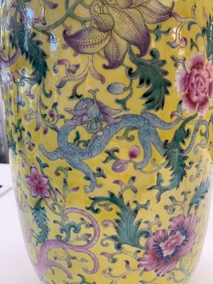 A pair of Chinese famille rose yellow-ground 'dragon' vases, Qianlong mark, Republic — photo 15