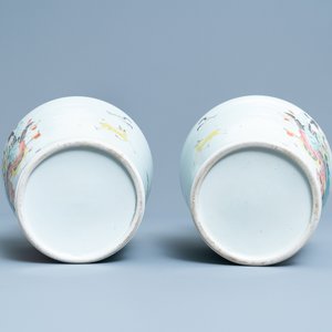 A pair of Chinese famille rose Yongzheng-style vases, 19/20th C. — photo 6