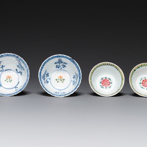 A pair of Chinese famille verte and a pair of famille rose cups and saucers, Kangxi/Yongzheng — photo 4