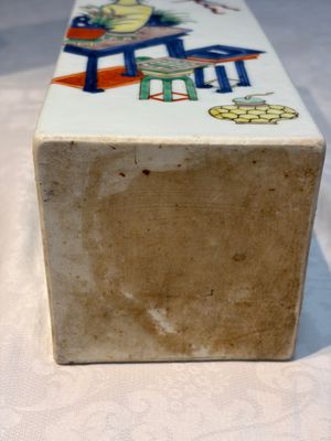 A pair of Chinese famille verte 'Antiquities' square vases, 19th C. — photo 15