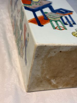 A pair of Chinese famille verte 'Antiquities' square vases, 19th C. — photo 16