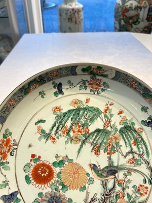 A pair of Chinese famille verte 'Bird Among Flowering Branches' dishes, Kangxi — photo 4