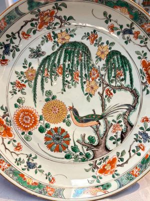 A pair of Chinese famille verte 'Bird Among Flowering Branches' dishes, Kangxi — photo 10