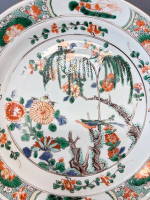 A pair of Chinese famille verte 'Bird among Willow and Flowering Branches' plates — foto 13