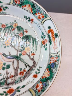 A pair of Chinese famille verte 'Bird among Willow and Flowering Branches' plates — foto 7