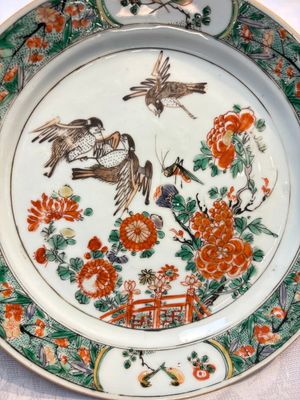 A pair of Chinese famille verte 'Birds Among Flowering Branches' plates, Kangxi — photo 13