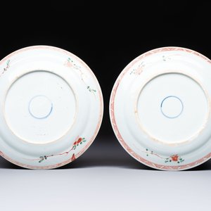 A pair of Chinese famille verte 'Birds Among Flowering Branches' plates, Kangxi — photo 2