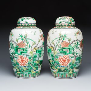 A pair of Chinese famille verte 'Birds among Flowering Branches' vases and covers — photo 2